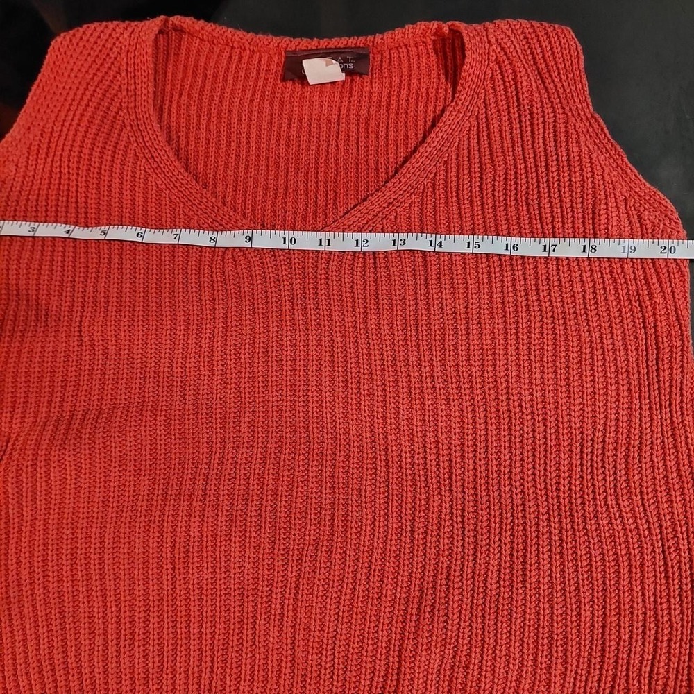 Vintage red vneck sweater vest. - Picture 4 of 5